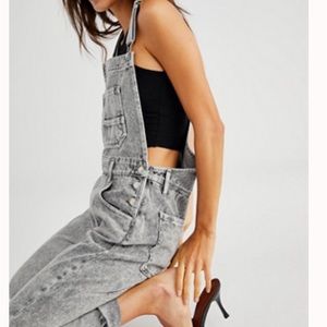 Free People Ziggy denim overalls in Stone Beach size medium. EUC!